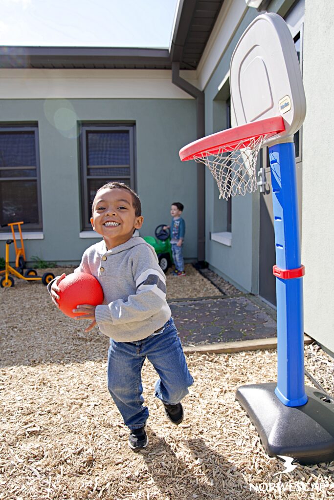 As September ushers in the back-to-school season, our social media feeds are all fluttering with pictures of excited children, backpacks slung over their shoulders, and smiles stretching from ear to ear. At Norwescap, we join in this joyful chorus, but we have an extra reason to celebrate – our incredible Head Start and Early Head Start programs. 