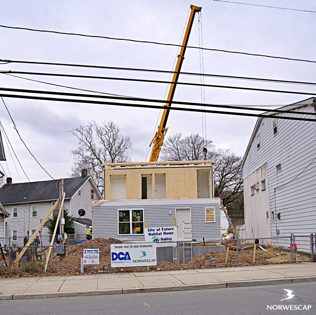 Crane Commotion in Downtown Phillipsburg
